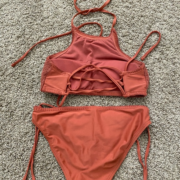 Crochet bikini - Picture 2 of 2